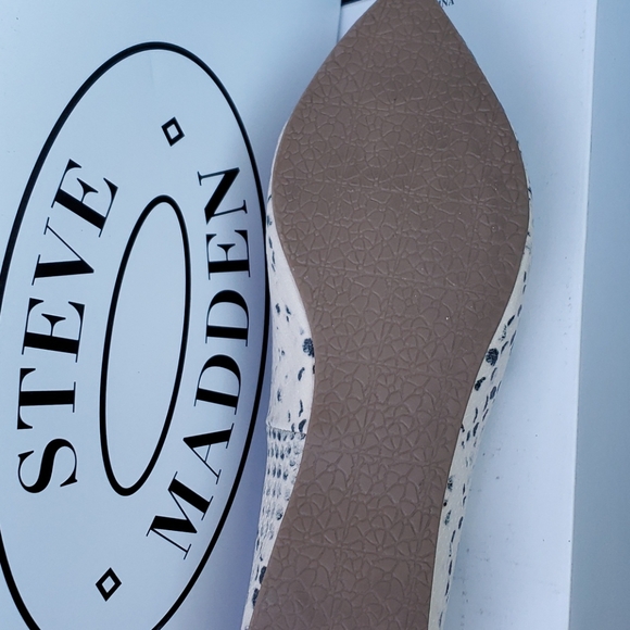 Steve Madden natural snake print flats shoes - Picture 5 of 5